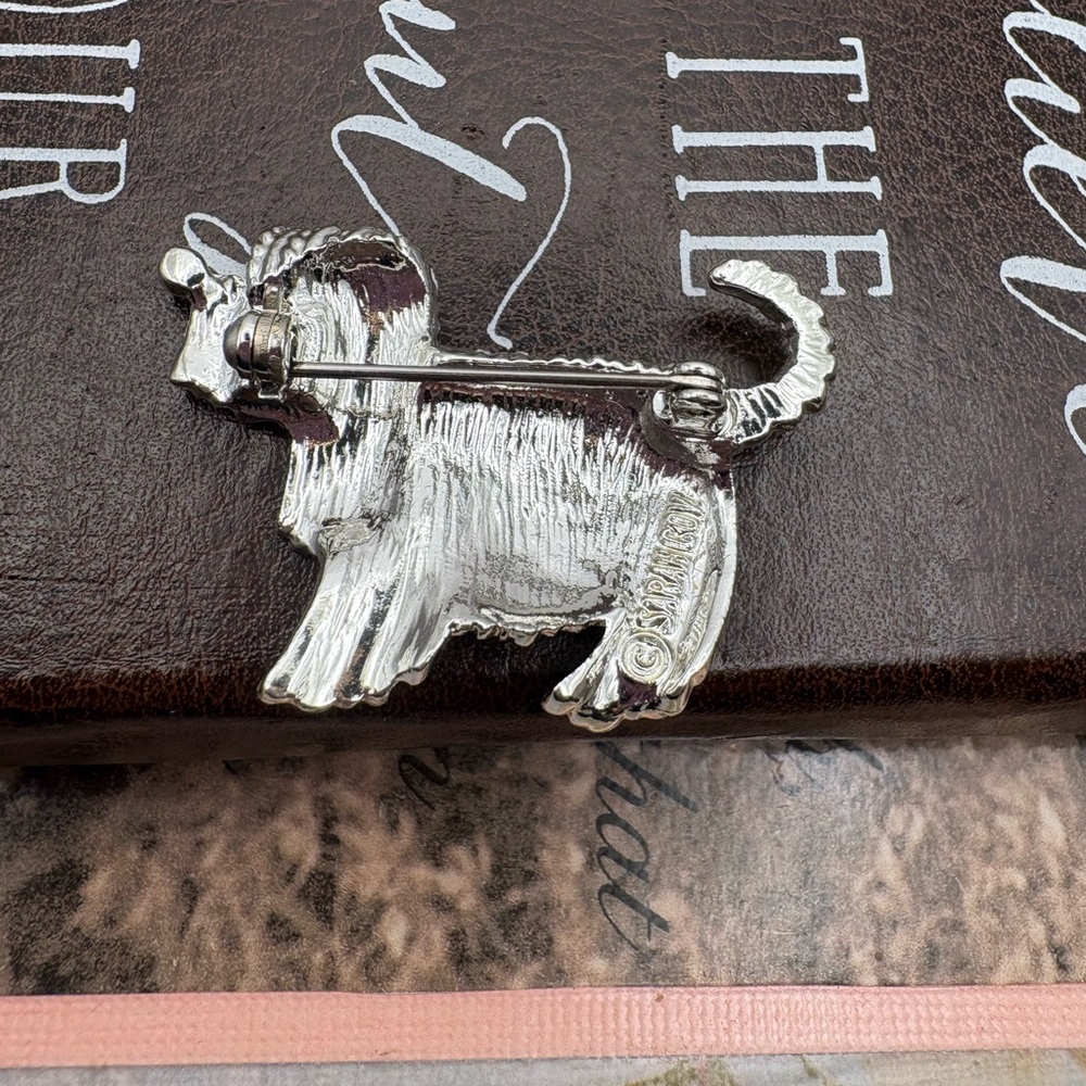Vintage Sarah Coventry Shaggy Dog Brooch Silver Tone Animal Pin - Picture 3 of 5